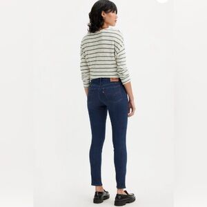 LEVI’S 711 SKINNY WOMEN'S JEANS